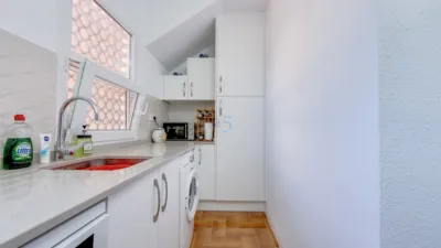 Pis – Orihuela, Urbanización Villacosta I, Villa Martín - Més