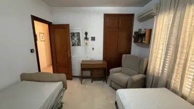 House in Centre photo 25