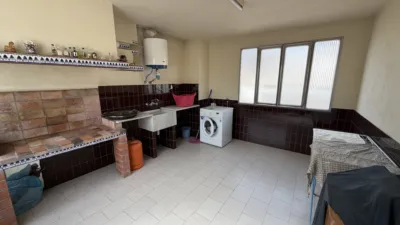 House in Centre photo 50