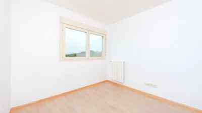 Apartment in Alameda de Osuna photo 4