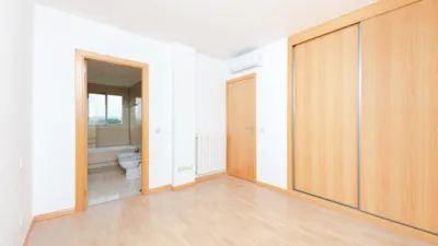 Apartment in Alameda de Osuna photo 5