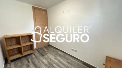 Piso en alquiler en San Blas - Imagen 3