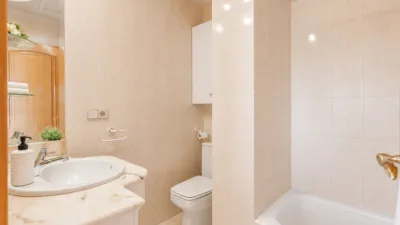Flat on Calle de San Juan Bosco, No. Information Not Available photo 28
