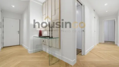 Apartment in Salamanca District photo 5