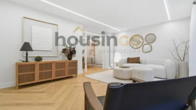 Apartment in Salamanca District photo 9