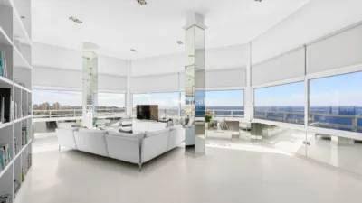 Penthouse on Avenida de los Pueblos photo 3
