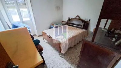 House on Miñón de Santibáñez Street photo 3