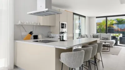 Semi-detached house in La Quinta photo 10