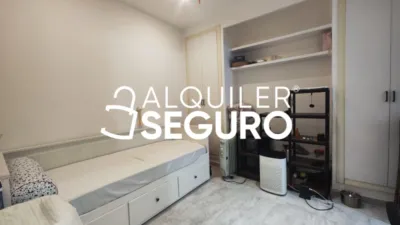 Estudio en alquiler en Centro - Imagen 2