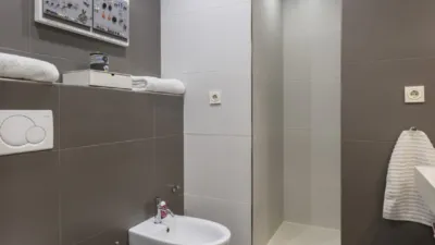 Apartment on Pedro Aleixandre Street photo 11