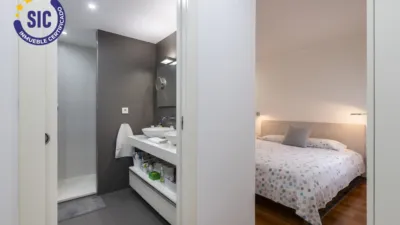 Apartment on Pedro Aleixandre Street photo 13
