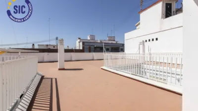 Apartment on Pedro Aleixandre Street photo 15