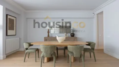 Apartment in Salamanca District photo 10