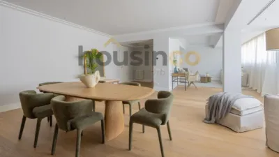 Apartment in Salamanca District photo 13