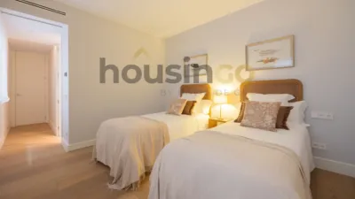 Apartment in Salamanca District photo 36