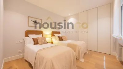 Apartment in Salamanca District photo 38