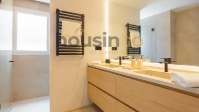 Apartment in Salamanca District photo 40