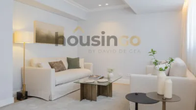 Apartment in Salamanca District photo 4