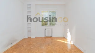 Apartment in Salamanca District photo 10