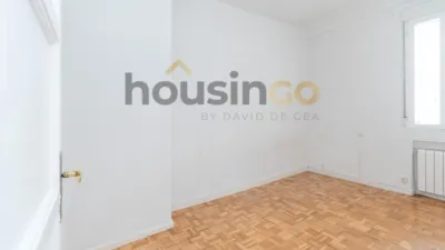 Apartment in Salamanca District photo 14