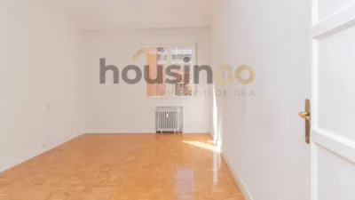 Apartment in Salamanca District photo 16