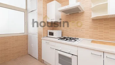 Apartment in Salamanca District photo 25