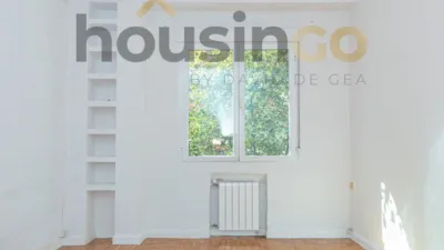 Apartment in Salamanca District photo 31