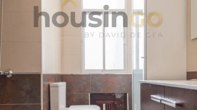 Apartment in Salamanca District photo 37