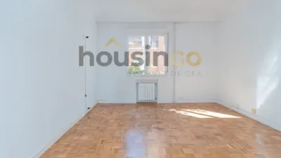 Apartment in Salamanca District photo 3