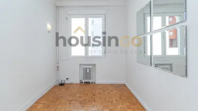 Apartment in Salamanca District photo 5