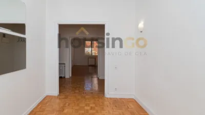 Apartment in Salamanca District photo 7