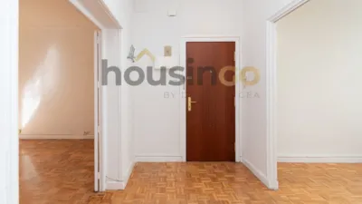 Apartment in Salamanca District photo 8