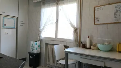 Piso en alquiler en Calle de Goroabe, Milagrosa - Arrosadia (Pamplona - Iruña) de 1.200 €<span>/mes</span>