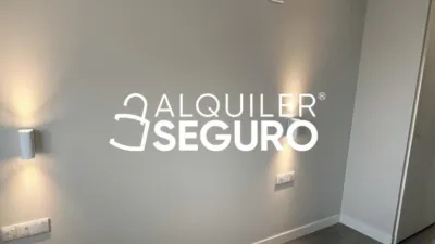 Piso en alquiler en Arco Norte - Avda. España, Entrenúcleos (Dos Hermanas) de 940 €<span>/mes</span>