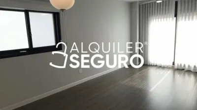 Piso en alquiler en Arco Norte - Avda. España, Entrenúcleos (Dos Hermanas) de 940 €<span>/mes</span>