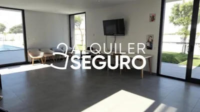 Piso en alquiler en Arco Norte - Avda. España, Entrenúcleos (Dos Hermanas) de 940 €<span>/mes</span>