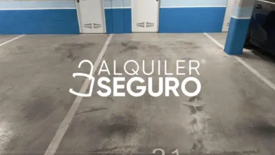 Piso en alquiler en Arco Norte - Avda. España, Entrenúcleos (Dos Hermanas) de 940 €<span>/mes</span>