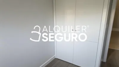Piso en alquiler en Arco Norte - Avda. España, Entrenúcleos (Dos Hermanas) de 940 €<span>/mes</span>