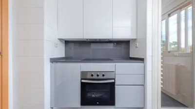 Apartment in Alameda de Osuna photo 14