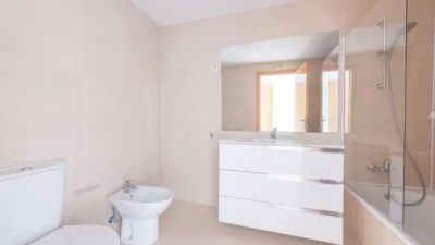 Apartment in Alameda de Osuna photo 16