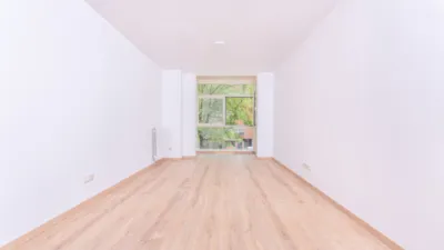 Apartment in Alameda de Osuna photo 5