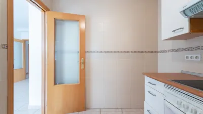 Piso en alquiler en Calle Gral Gutierrez Mellado, Tamaraceite-San Lorenzo-Casa Ayala (Las Palmas de Gran Canaria) de 915 €<span>/mes</span>