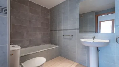Piso en alquiler en Calle Gral Gutierrez Mellado, Tamaraceite-San Lorenzo-Casa Ayala (Las Palmas de Gran Canaria) de 915 €<span>/mes</span>