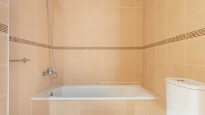 Piso en alquiler en Calle Gral Gutierrez Mellado, Tamaraceite-San Lorenzo-Casa Ayala (Las Palmas de Gran Canaria) de 915 €<span>/mes</span>