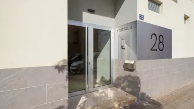 Piso en alquiler en Calle Gral Gutierrez Mellado, Tamaraceite-San Lorenzo-Casa Ayala (Las Palmas de Gran Canaria) de 915 €<span>/mes</span>