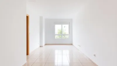 Piso en alquiler en Calle Gral Gutierrez Mellado, Tamaraceite-San Lorenzo-Casa Ayala (Las Palmas de Gran Canaria) de 915 €<span>/mes</span>