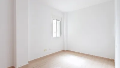 Piso en alquiler en Calle Gral Gutierrez Mellado, Tamaraceite-San Lorenzo-Casa Ayala (Las Palmas de Gran Canaria) de 915 €<span>/mes</span>