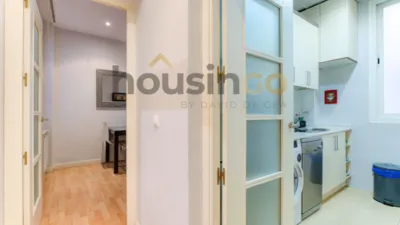 Apartment in Salamanca District photo 24