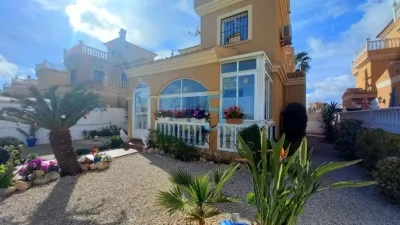 House in Lo Crispin photo 22