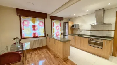 Piso en alquiler en Calle de Miguel Villanueva, Centro (Logroño) de 850 €<span>/mes</span>